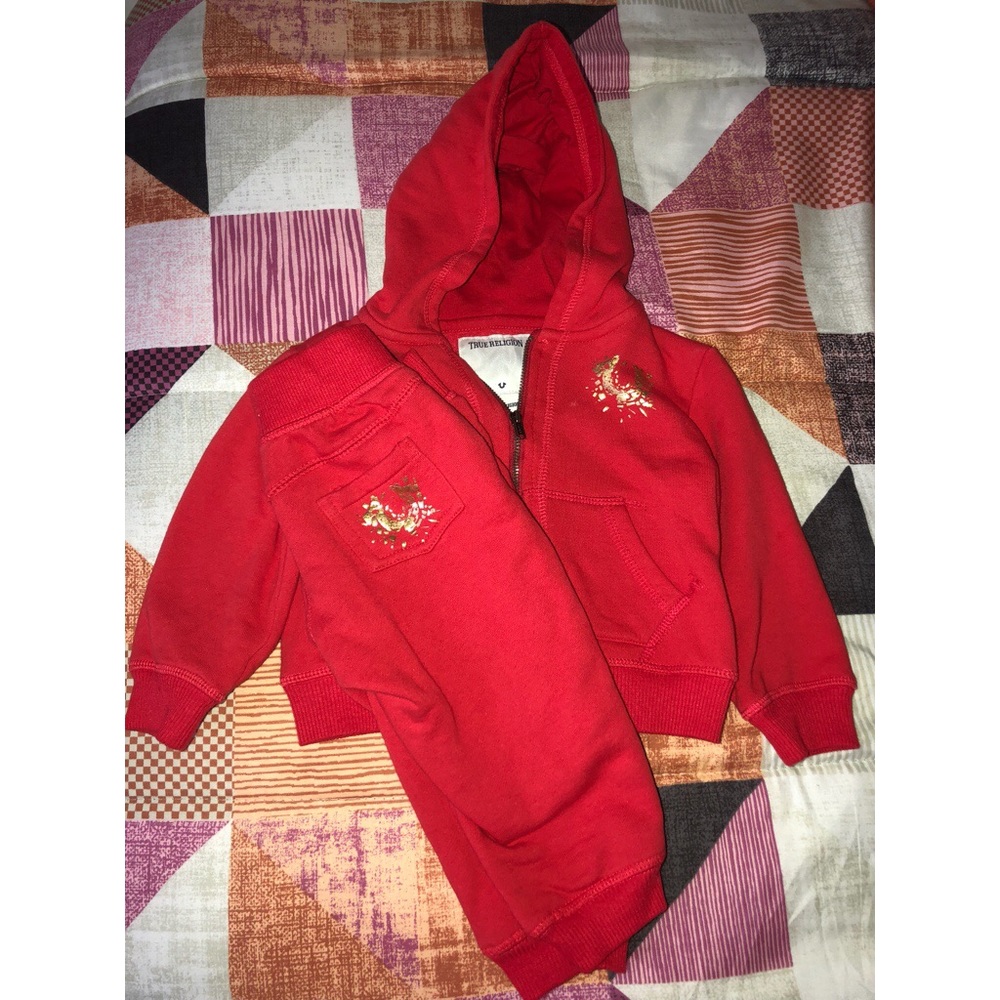 True Religion sweatsuit. !!